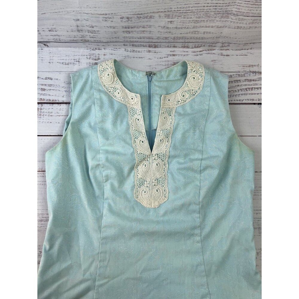 Vintage 1960s Lilly Pulitzer Blue Floral Sleeveless Dress with crochet lace trim - Picture 10 of 11